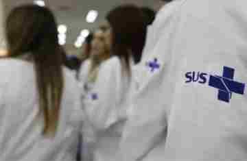 Candidatos a residência médica já podem se inscrever para o Enare 2026